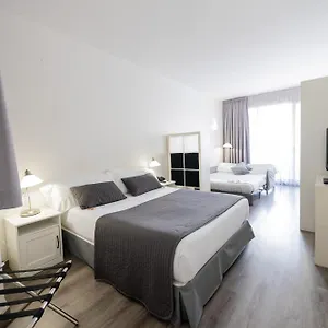 Atenea Calabria 3* Βαρκελώνη